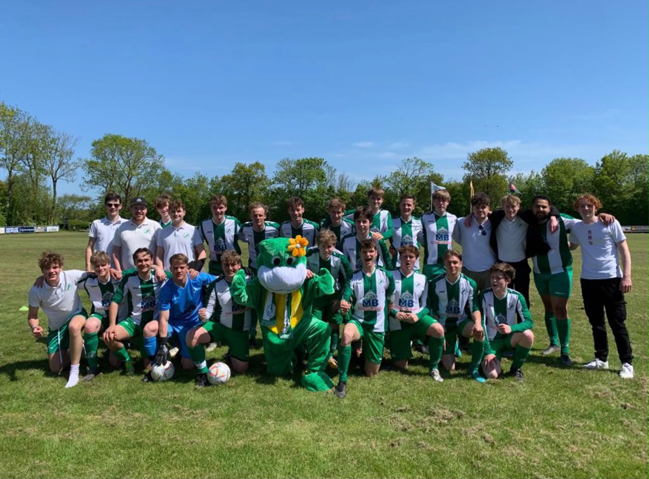 Teamfoto van Oosterend 2